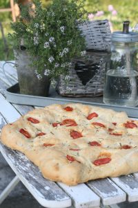 Foccacia Brød med tomat og rosmarin