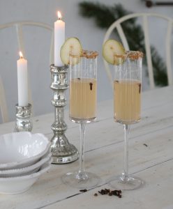 juledrink i champagneglas