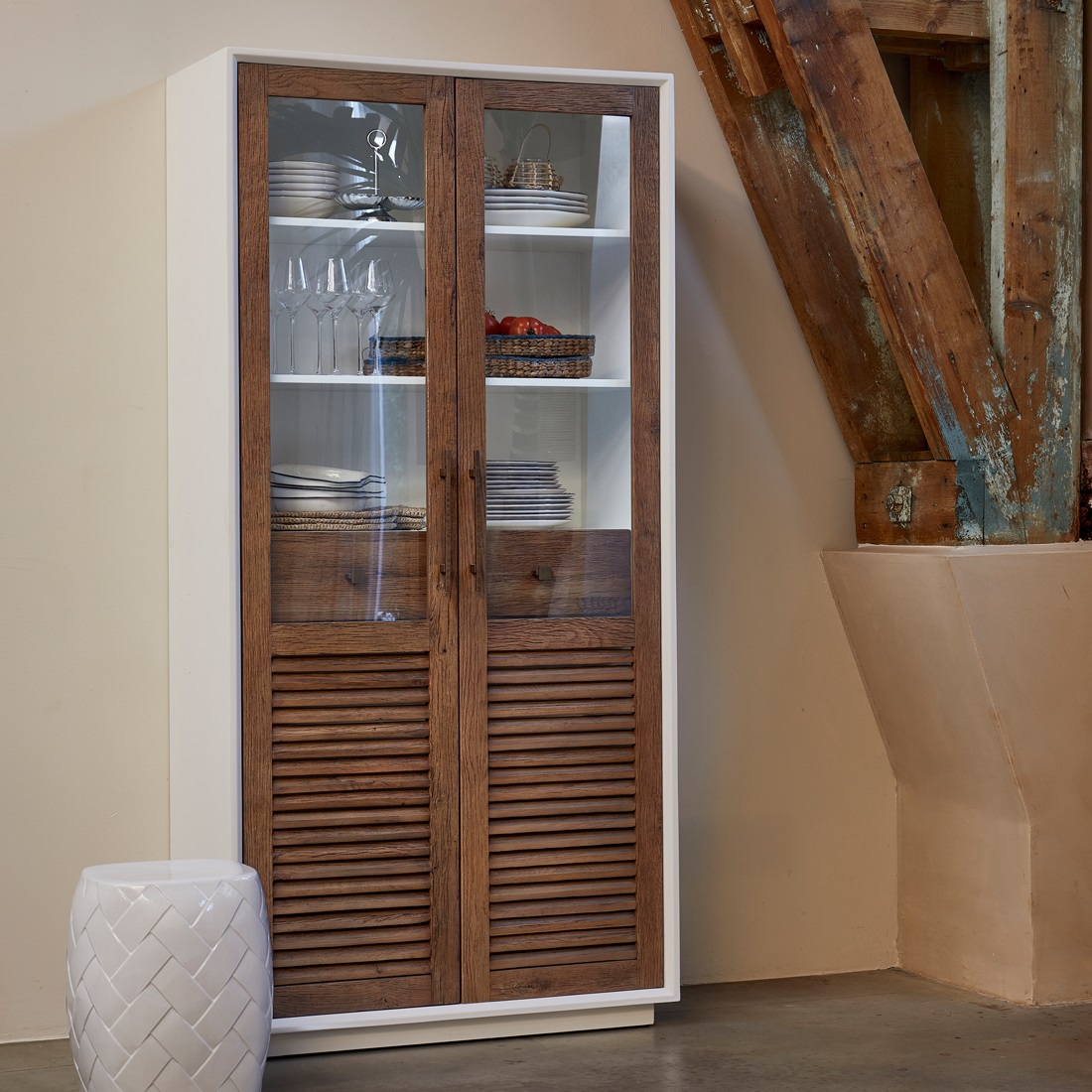 Vitrineskab Lake House Cabinet BESTILLINGSVARER Vitrineskab Lake House Cabinet BESTILLINGSVARER