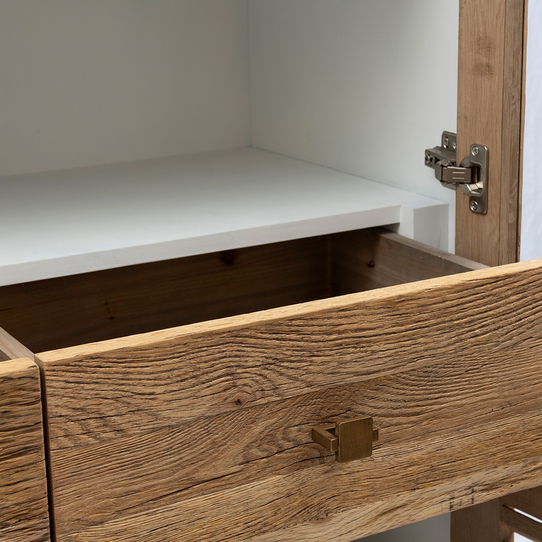Vitrineskab Lake House Cabinet BESTILLINGSVARER Vitrineskab Lake House Cabinet BESTILLINGSVARER
